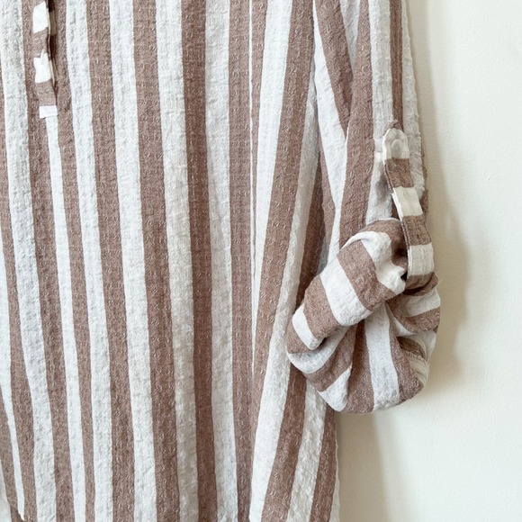 Jane & Delancey Vertical Striped Popover Blouse Top 1X Taupe White - Picture 4 of 10
